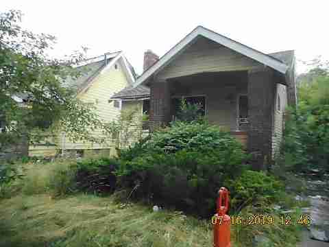 5558 Ivanhoe (4)_m.jpg